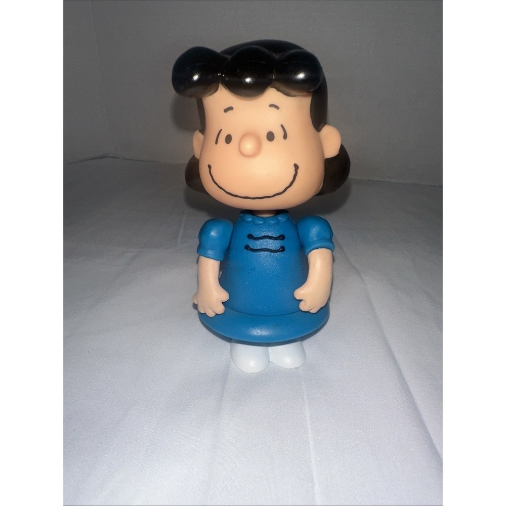 LUCY VAN PELT PEANUTS 5" VINYL  ACTION FIGURE VNTG TOY